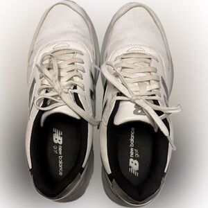New Balance Men's White and Gray Sneakers | Sz 9.5